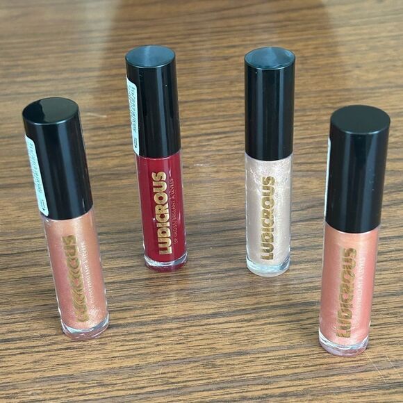 MILANI LIP BUNDLE - Picture 2 of 7